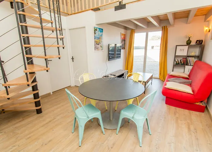 Petite Maison Mitoyenne A - Bourg Appartement Biscarrosse