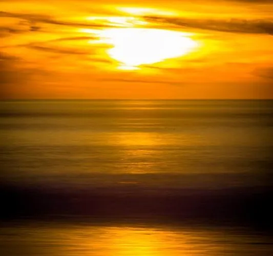 Petite Maison Mitoyenne A - Bourg Appartement *